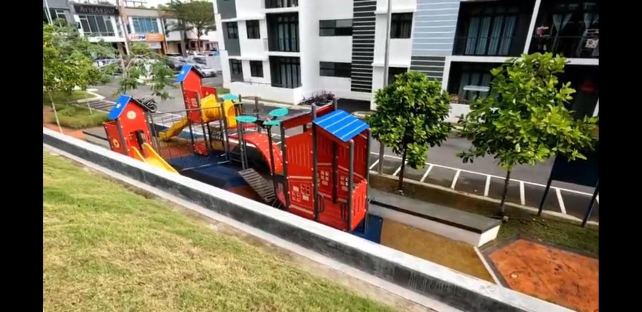 Homestay Desaru Salsabila Top View Sunrise Bandar Penawar Exteriör bild